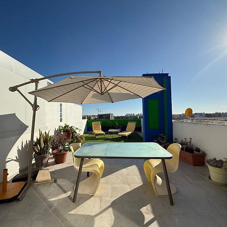 Petite Penthouse With The Sunniest Terrace In Valencia Valência Exterior foto