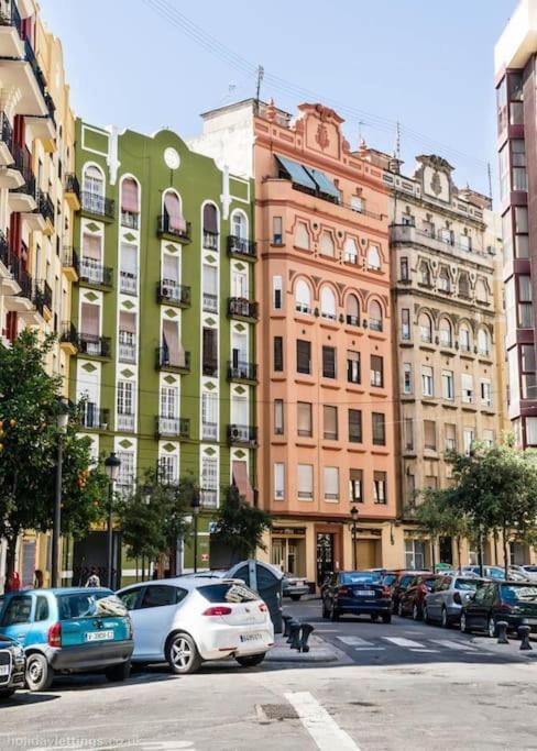 Petite Penthouse With The Sunniest Terrace In Valencia Valência Exterior foto